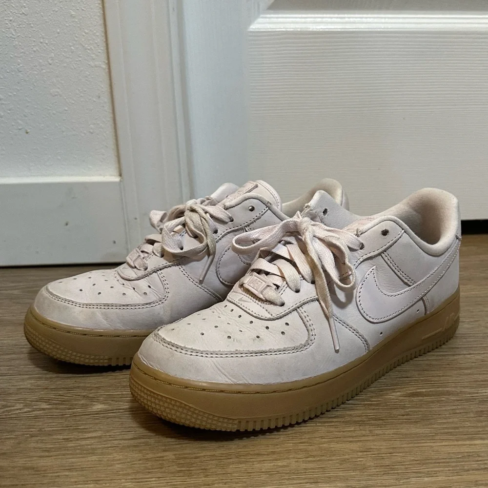 Nike White AirForce Ones Womens Size 8
